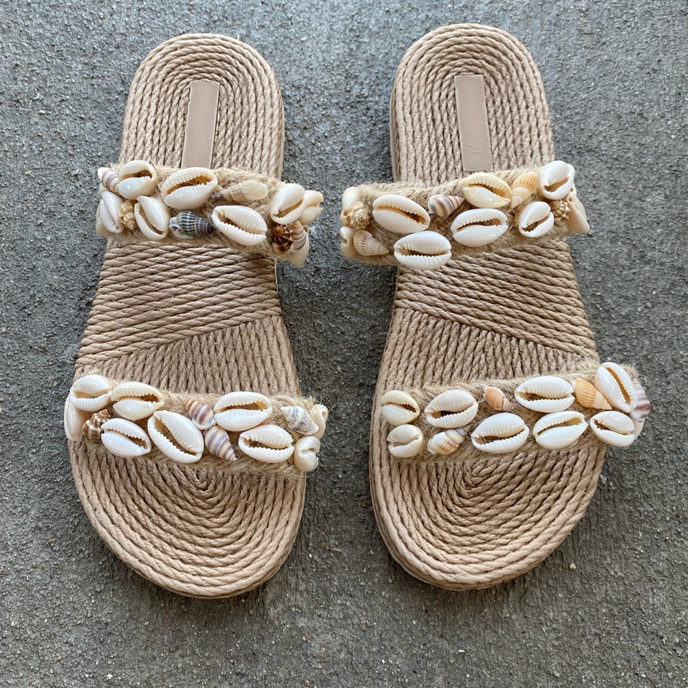 Shell beach sandals